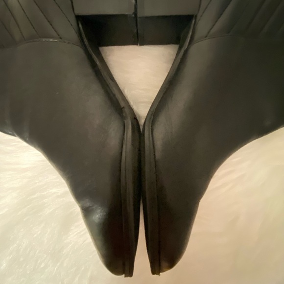 Adrienne Vittadini Theo Quilted Leather Ankle Boot - Picture 5 of 15